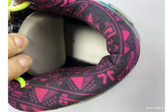 Retro Jordan 836405-305 836405-305 Doernbecher 13 AIR 0422